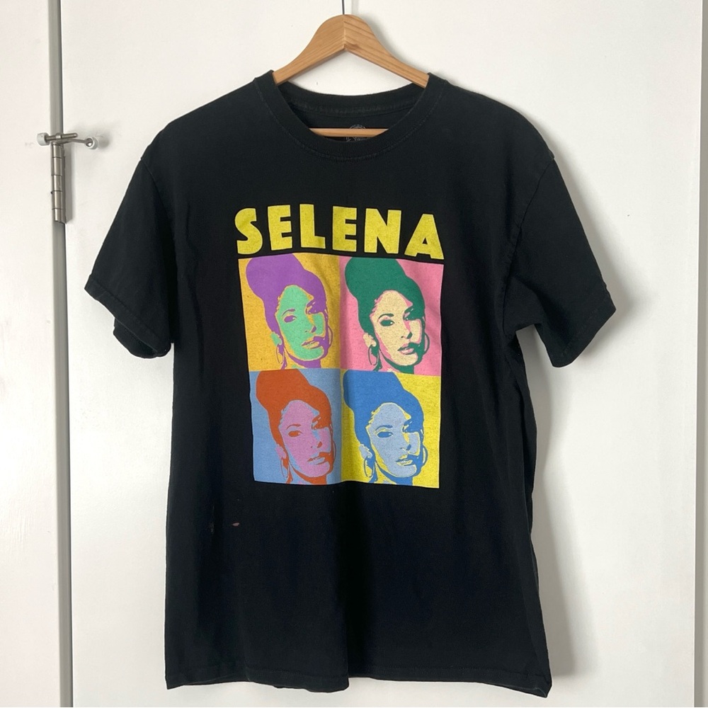 SELENA Graphic Tee